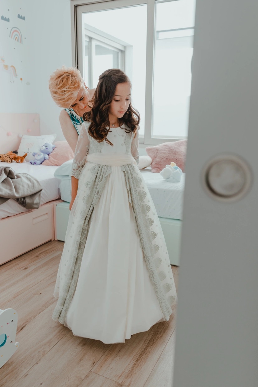 Foto portada vestido de comunión niña - Foto 11